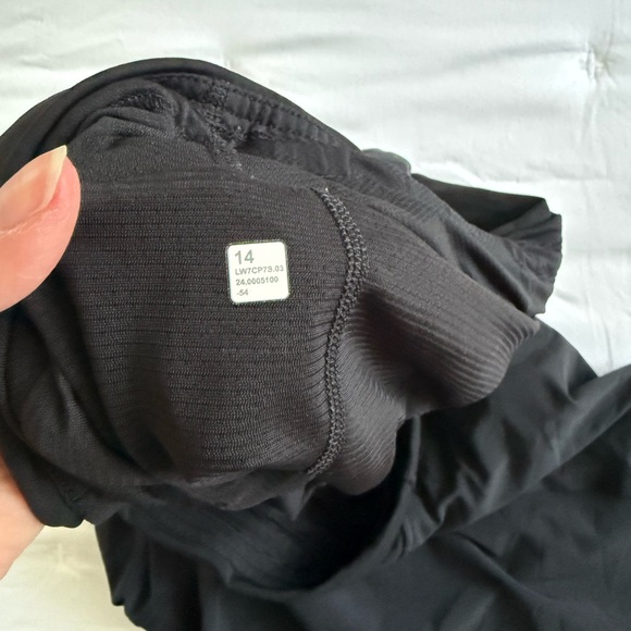 Lululemon Fast and Free 3” Short in Black Size 14 - Picture 4 of 4